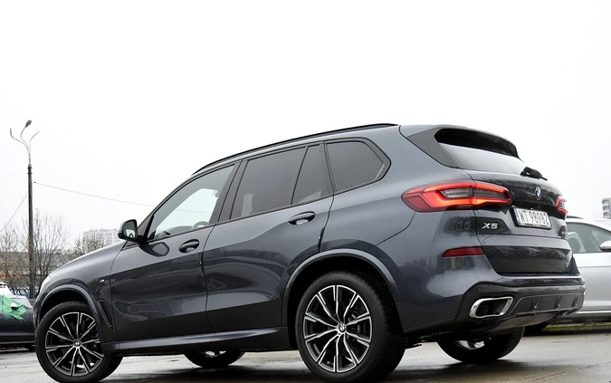 BMW X5 cena 270598 przebieg: 100579, rok produkcji 2019 z Leżajsk małe 352